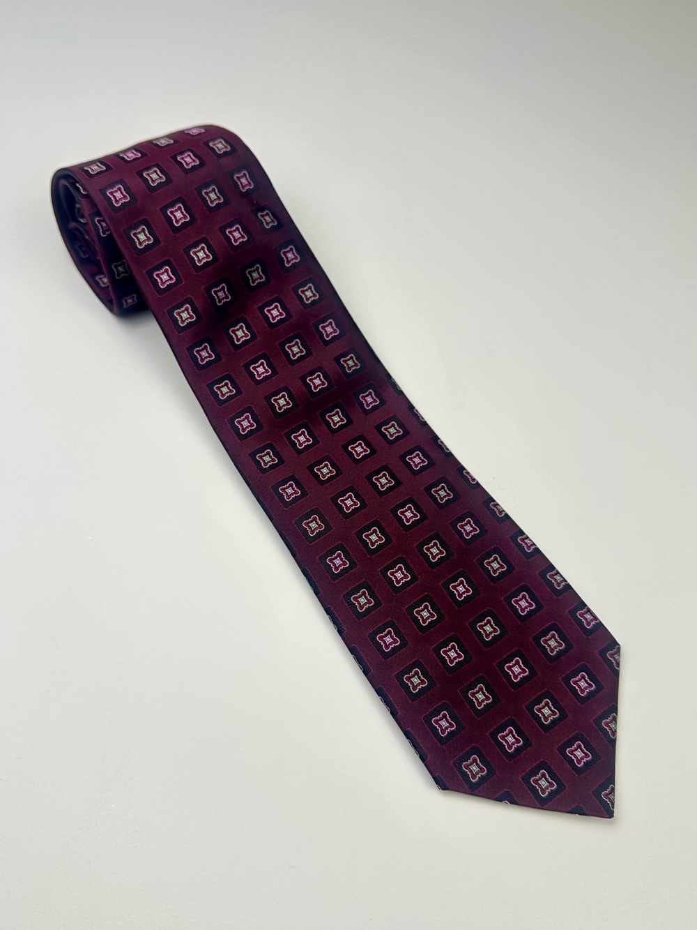 Paul Frederick Sartoriale Italy Silk Burgundy Geometric Classic Tie